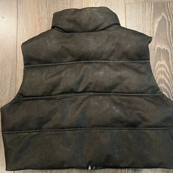 Zara cropped faux leather vest - Picture 3 of 5